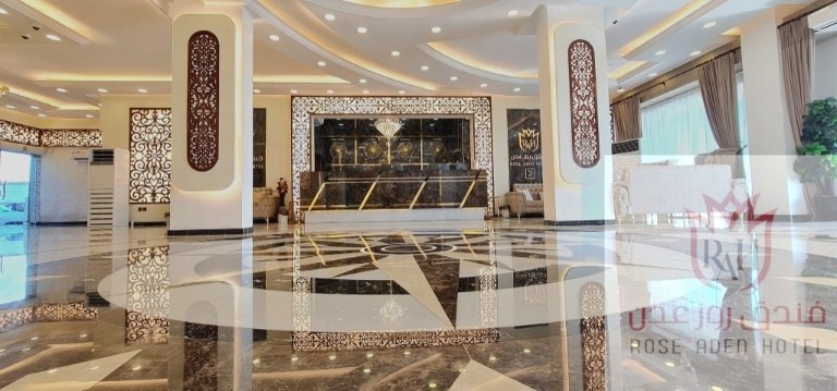 كاونتر الاستقبال وخدمة الضيوف على مدار الساعة